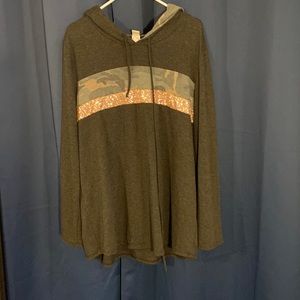 The Ray Hoodie- Size 3X